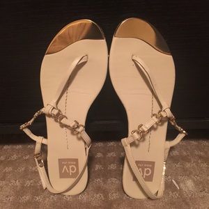 [SOLD OUT] Dolce vita sandals